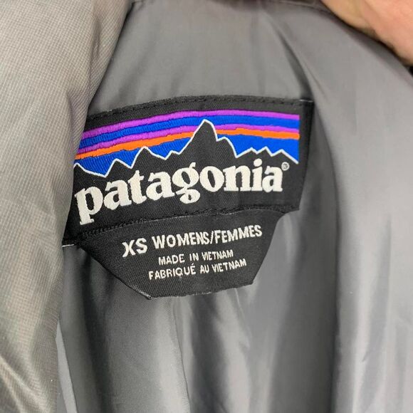 Patagonia Womens Gray Long Sleeve Full-Zip Quilted Puffer Coat Size XS - Picture 3 of 7